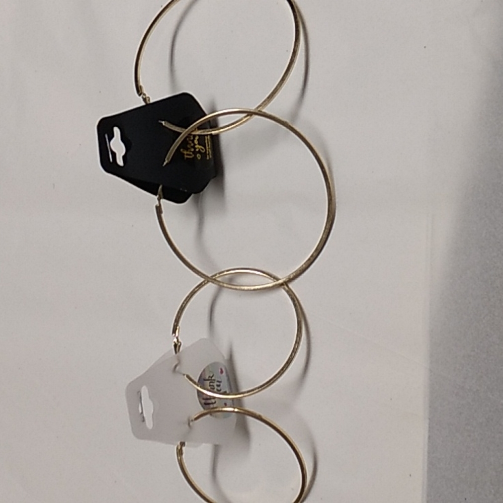 2 pairs of Women's gold colored hypoallergenic hoops